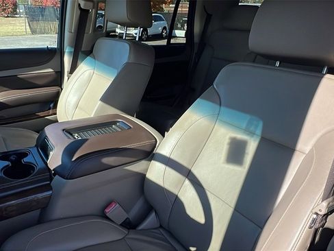 Used 2017 Chevrolet Tahoe LT w/ LT Signature Package image 15