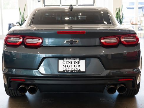 Used 2023 Chevrolet Camaro LT RWD image 5