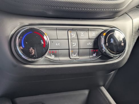 Used 2023 Chevrolet TrailBlazer LT image 20