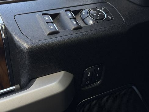 Used 2018 Ford F150 Lariat RWD image 24