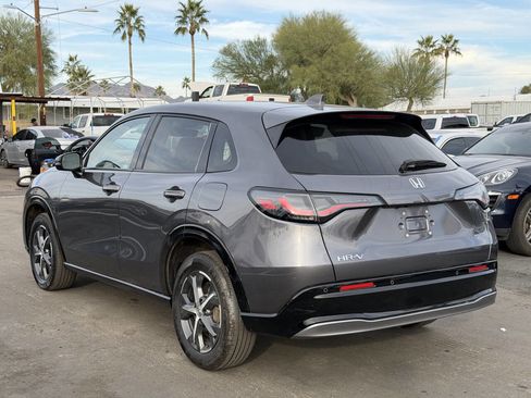 Used 2023 Honda HR-V EX-L image 6