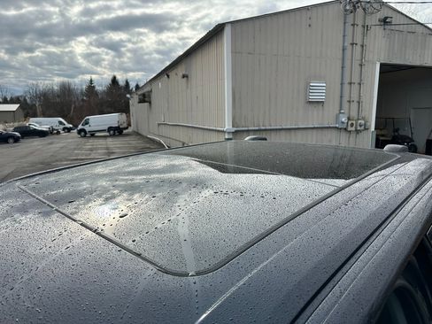 Used 2025 Ford F150 Lariat w/ Equipment Group 501A Mid image 19