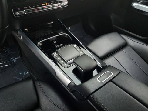 Certified 2023 Mercedes-Benz EQB 300 4MATIC image 32