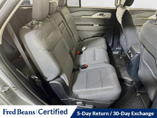 Used 2025 Ford Explorer Active AWD/4WD image 15