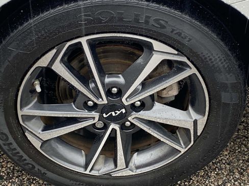 Used 2022 Kia Forte LXS image 21