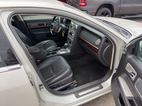 Used 2008 Lincoln MKZ AWD image 9