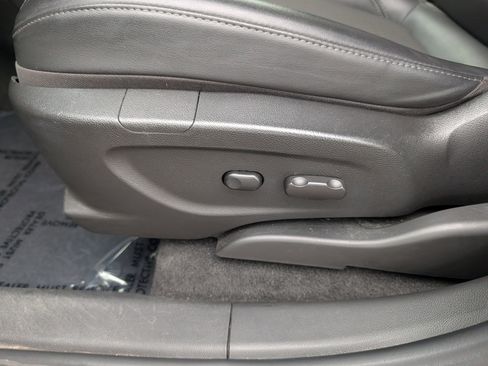 Used 2020 Buick Encore Preferred FWD image 11
