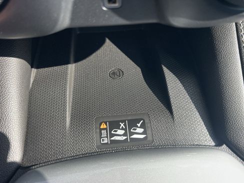 Used 2023 Chevrolet Blazer LT w/ Convenience Package image 32