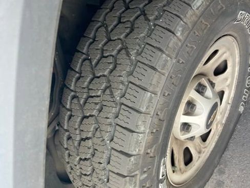 Used 2024 Chevrolet Silverado 2500 W/T w/ WT Convenience Package image 3