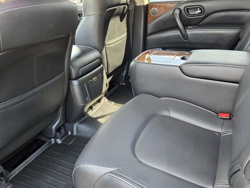 Used 2018 INFINITI QX80 2WD image 17