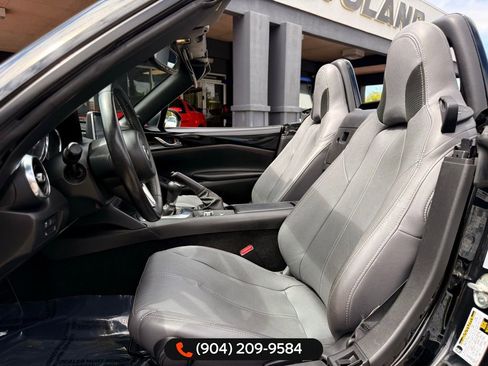 Used 2017 MAZDA MX-5 Miata Grand Touring image 21