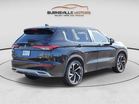 Used 2022 Mitsubishi Outlander SE image 7