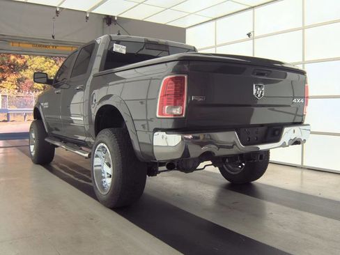 Used 2016 RAM 1500 Laramie w/ Convenience Group image 9