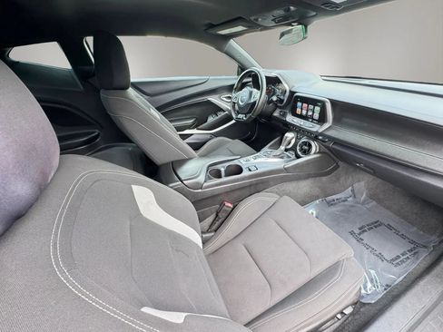 Used 2016 Chevrolet Camaro SS RWD image 12
