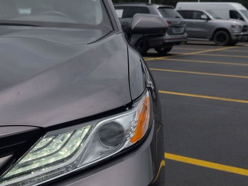 Used 2024 Toyota Camry XLE FWD image 12
