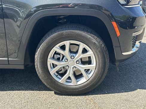 Certified 2023 Jeep Grand Cherokee L Limited w/ Trailer Tow Group (B) RWD image 16