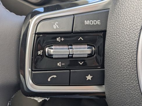 New 2026 Kia Carnival SX image 40