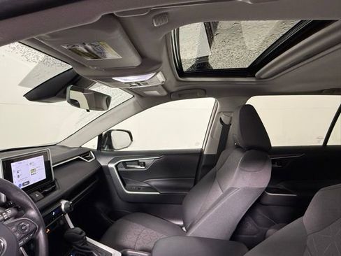 Used 2023 Toyota RAV4 XLE w/ Convenience Package image 33