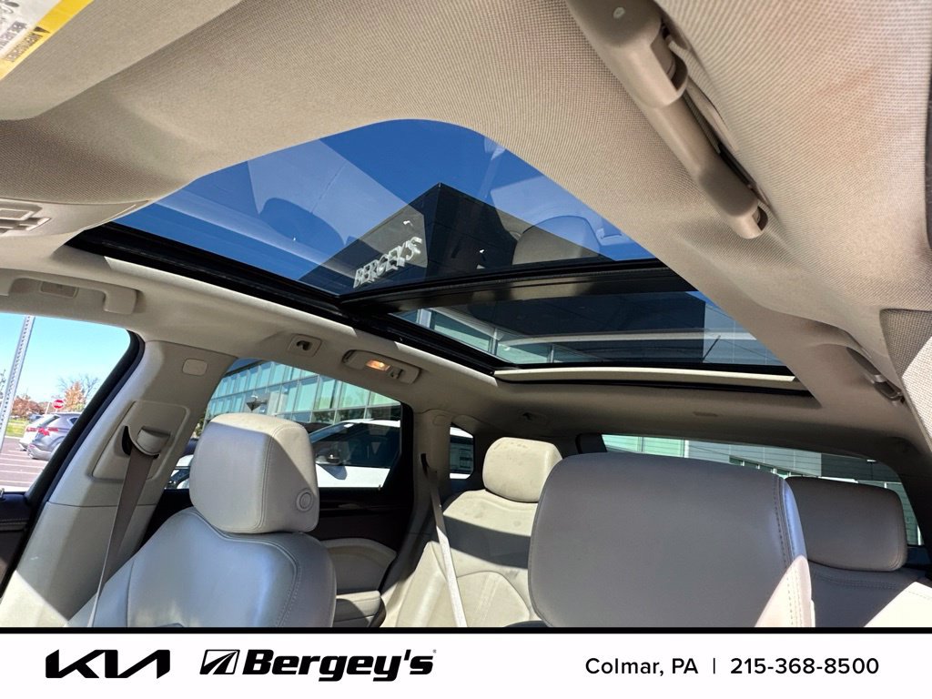 Used 2015 Cadillac SRX Luxury w/ Driver Awareness Package FWD image 16