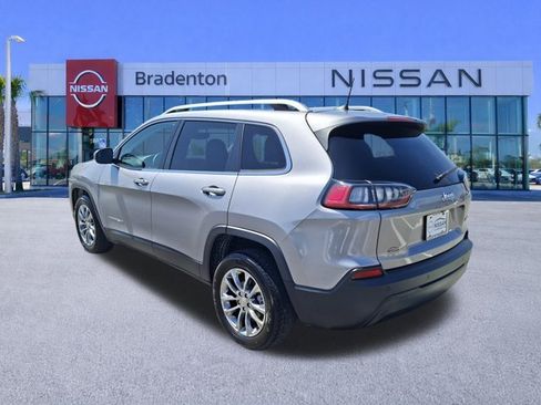 Used 2021 Jeep Cherokee Latitude Plus w/ Sun & Sound Group FWD image 7