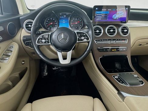 Used 2022 Mercedes-Benz GLC 300 4MATIC image 33