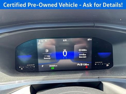 Certified 2022 Volkswagen Taos SE w/ Panoramic Sunroof Package AWD/4WD image 12