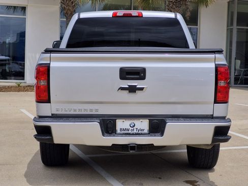 Used 2018 Chevrolet Silverado 1500 Custom w/ Custom Value Package image 5