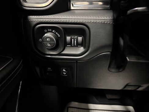 Used 2021 RAM 1500 Limited w/ Bed Utility Group AWD/4WD image 17