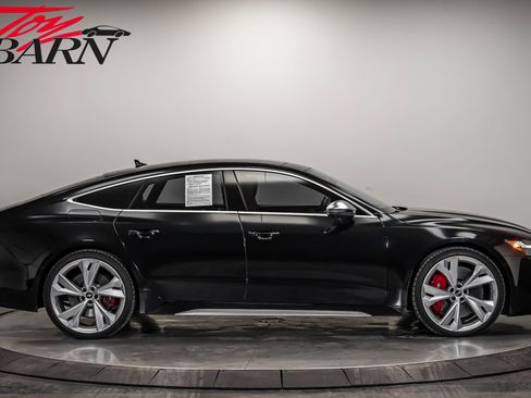 Used 2021 Audi RS 7 Sportback w/ RS 7 Executive Package image 6