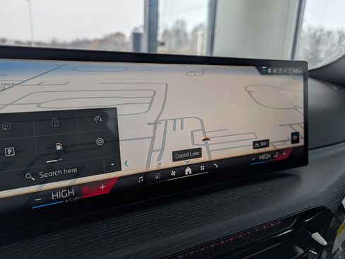 New 2026 BMW 330i xDrive Sedan w/ M Sport Package image 21