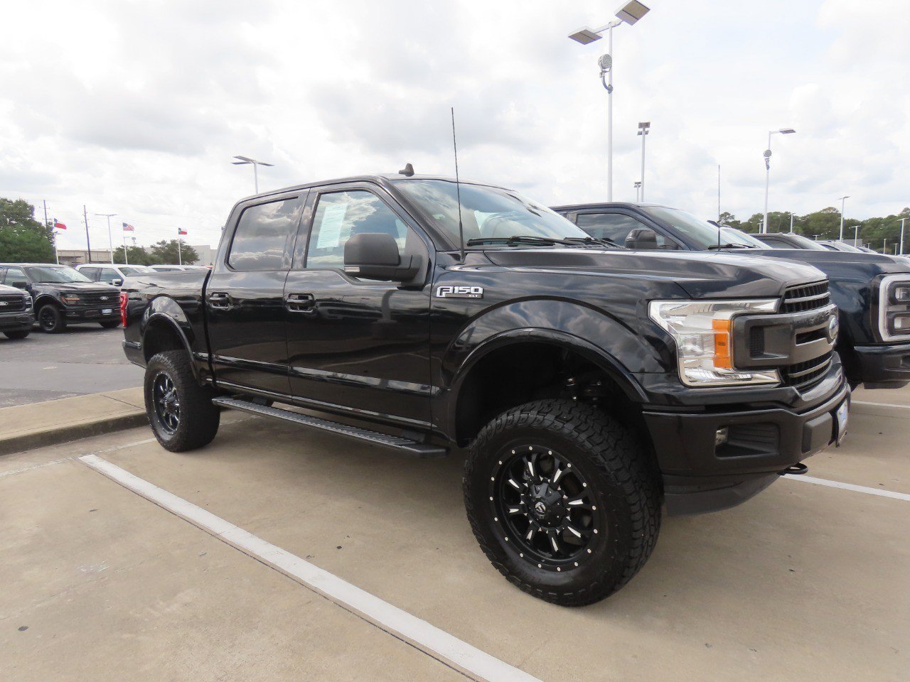Used 2019 Ford F150 XLT w/ Equipment Group 301A Mid AWD/4WD image 6