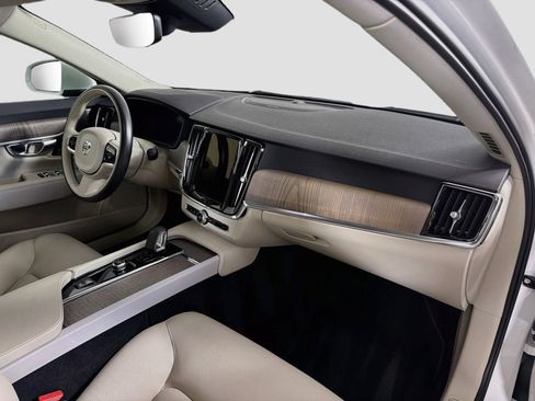 Certified 2023 Volvo S90 B6 Plus AWD/4WD image 32