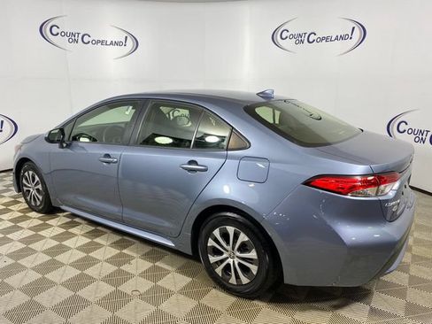 Certified 2022 Toyota Corolla LE FWD image 4