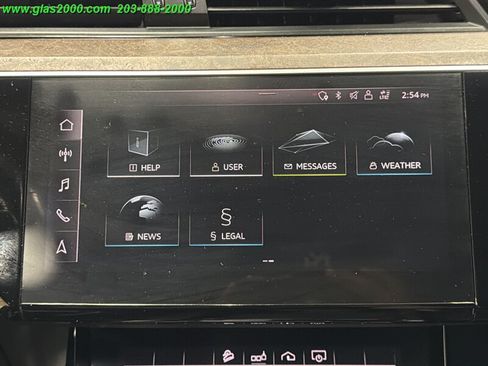Used 2019 Audi e-tron Premium Plus AWD/4WD image 17