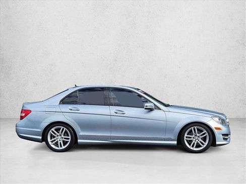 Used 2013 Mercedes-Benz C 250 Sedan image 4