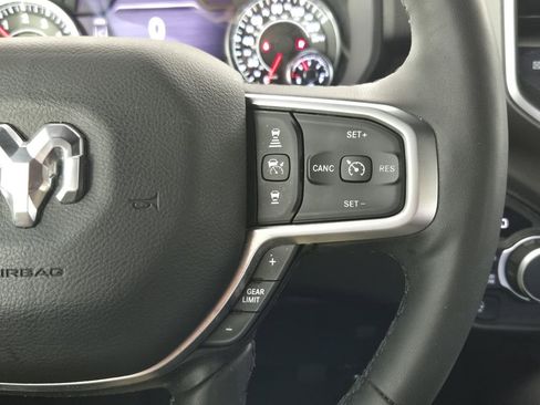 Used 2025 RAM 1500 Lone Star image 33