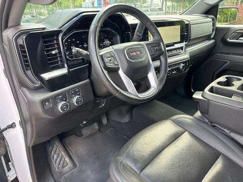 Used 2024 GMC Sierra 1500 SLT AWD/4WD image 24