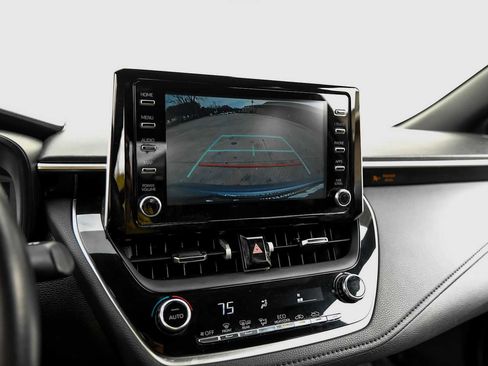 Used 2020 Toyota Corolla SE image 21