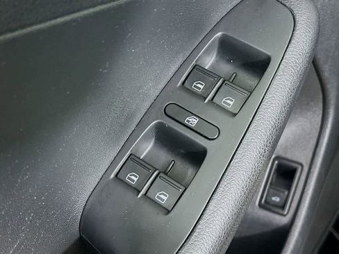 Used 2018 Volkswagen Jetta S image 28