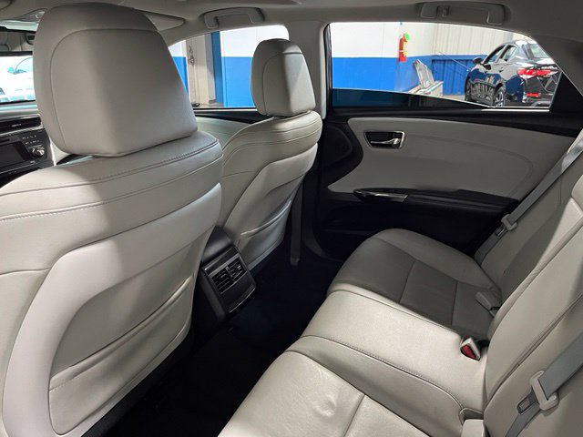 Used 2014 Toyota Avalon XLE Touring FWD image 19
