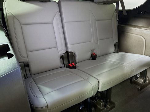 Used 2021 GMC Yukon XL SLT w/ SLT Premium Package image 27