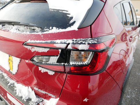 Used 2024 Subaru Crosstrek 2.5i Limited w/ Crosstrek Mirror Package image 18