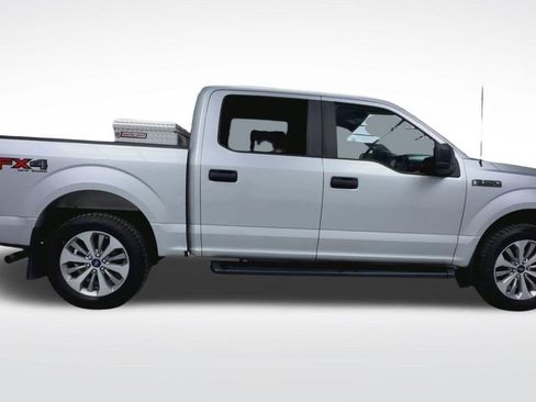 Used 2018 Ford F150 XL w/ Equipment Group 101A Mid AWD/4WD image 9