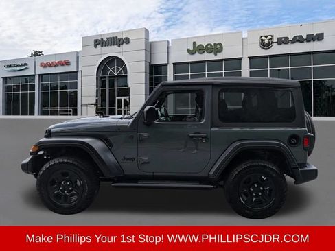 Certified 2025 Jeep Wrangler Sport AWD/4WD image 6