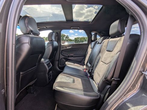 Used 2019 Ford Edge ST AWD/4WD image 13