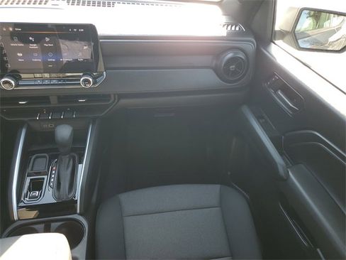 Certified 2024 Chevrolet Colorado W/T w/ WT Convenience Package image 15