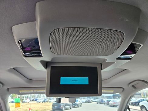 Used 2019 Honda Pilot Touring image 13