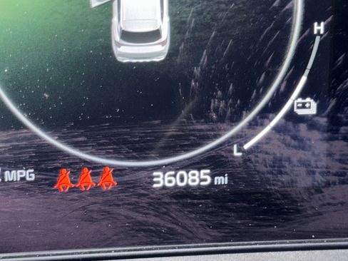 Used 2023 Kia Sportage SX Prestige image 25