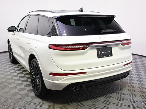 New 2026 Lincoln Corsair Reserve w/ Jet Appearance Package AWD/4WD image 4