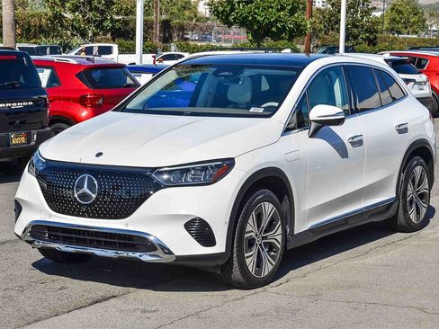 Used 2025 Mercedes-Benz EQE 350+ 4MATIC SUV image 3